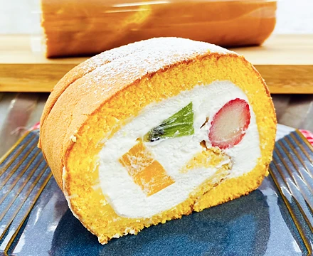 季節のロールケーキ